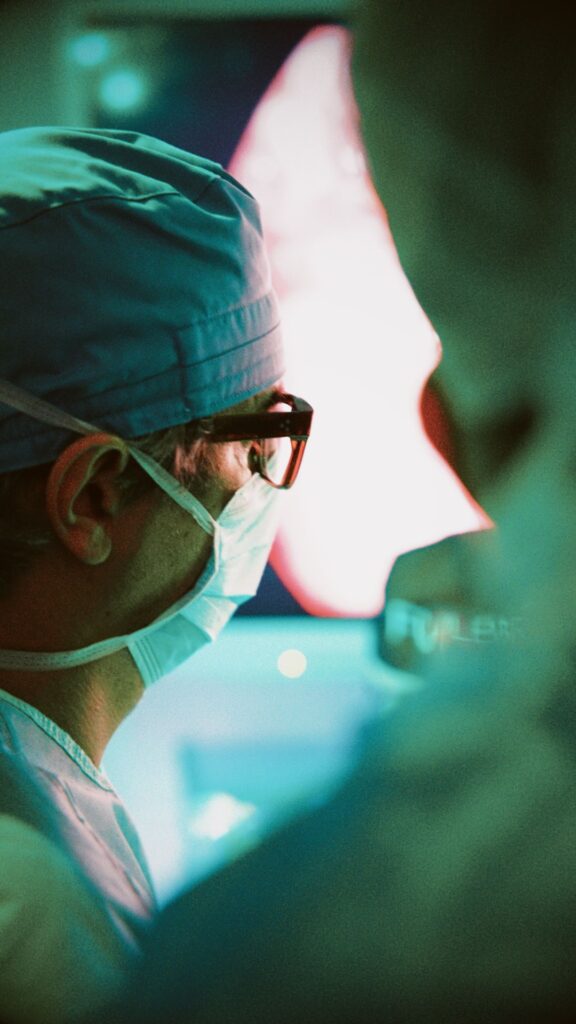 Diego en la unidad móvil