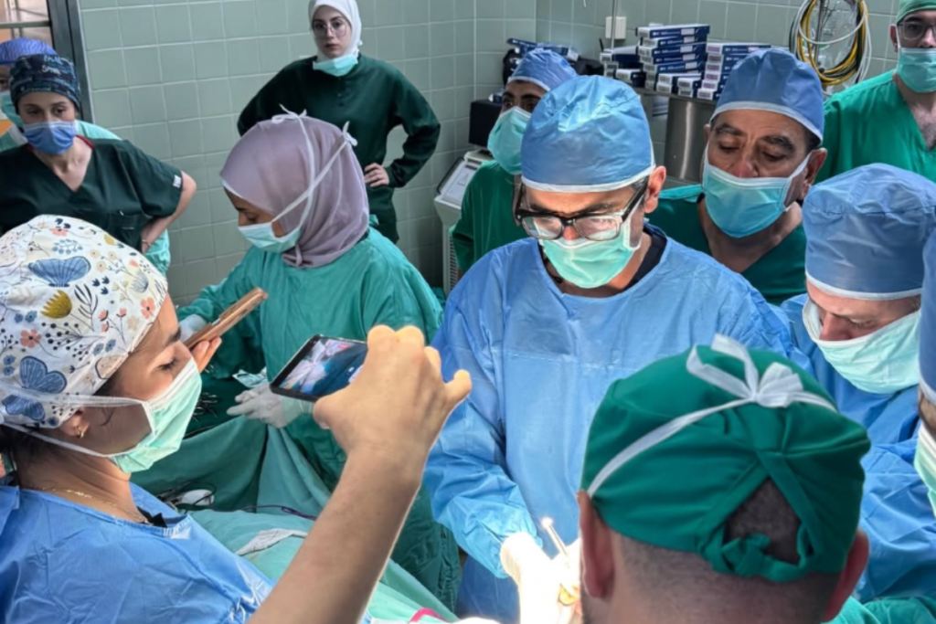 La Fundación Diego González Rivas lleva a Siria la técnica Uniportal VATS con una masterclass en Damasco